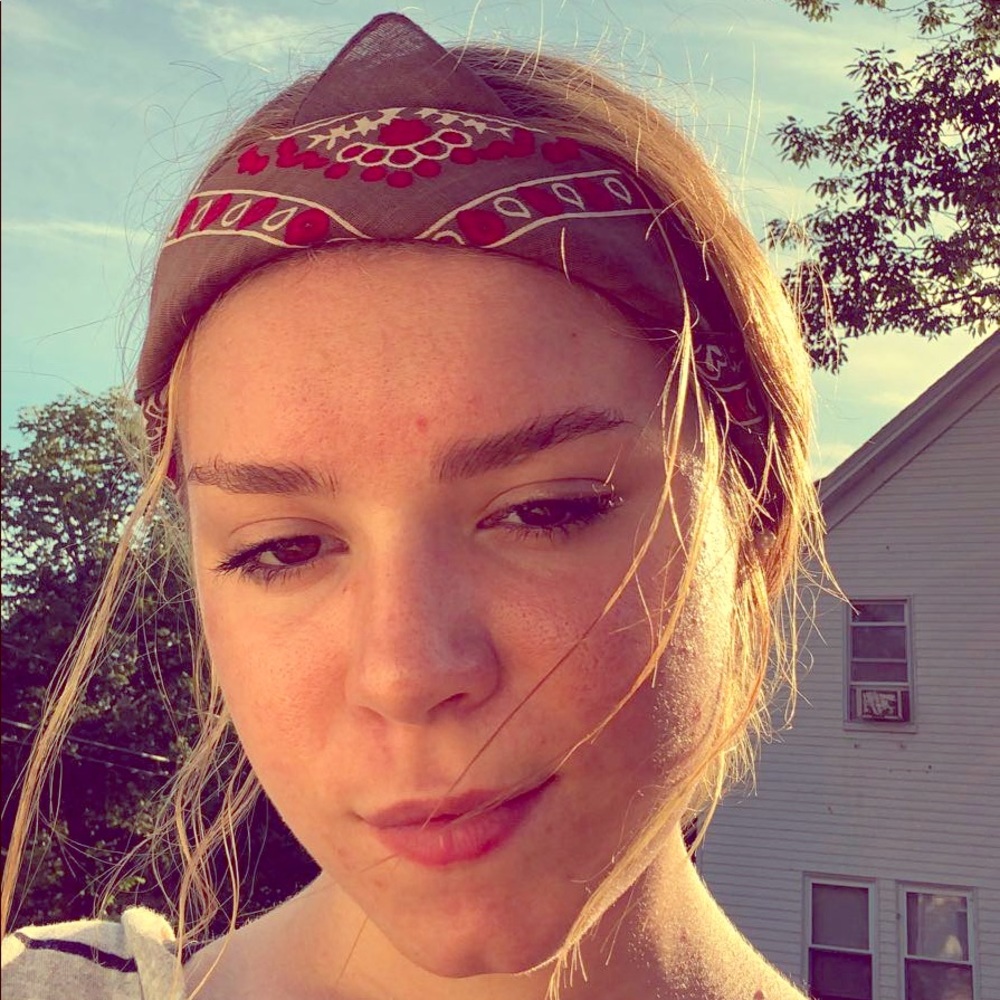Meet your Posher, Abby